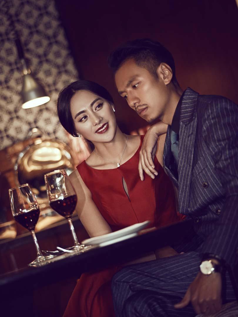 组图：80后藏族新人结婚照走红