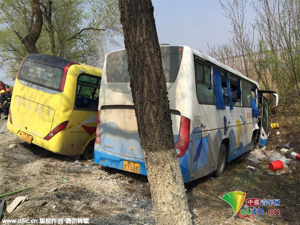 天津静海两辆长途客车相撞 已致2死15伤[1]
