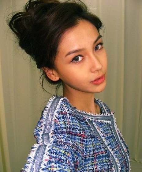 女星私照大点评：杨幂显老 郑爽水灵(图)