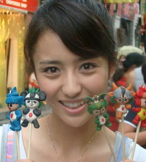 女星私照大点评：杨幂显老 郑爽水灵(图)