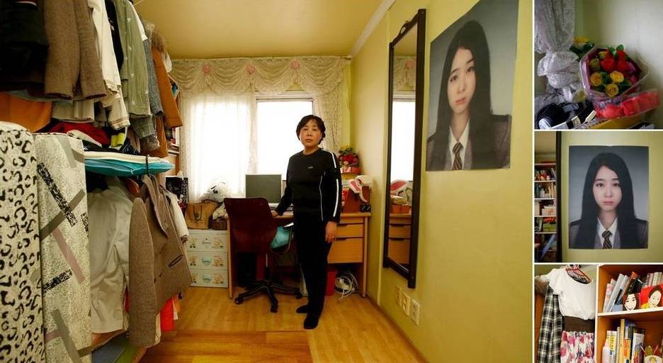 图片故事：韩国沉船一周年 父母家中盼儿归 