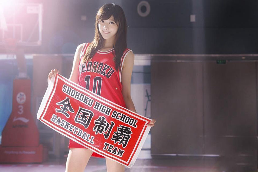 “台湾第一美腿”或代言游戏 长腿写真受追捧 