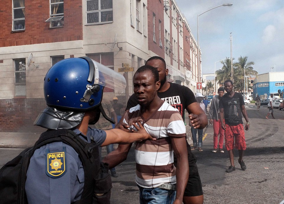 南非排外骚乱持续蔓延 指责外国人抢工作