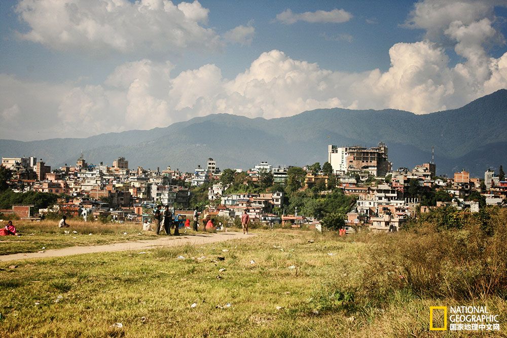 尼泊尔：死生、河流与幸福轮回