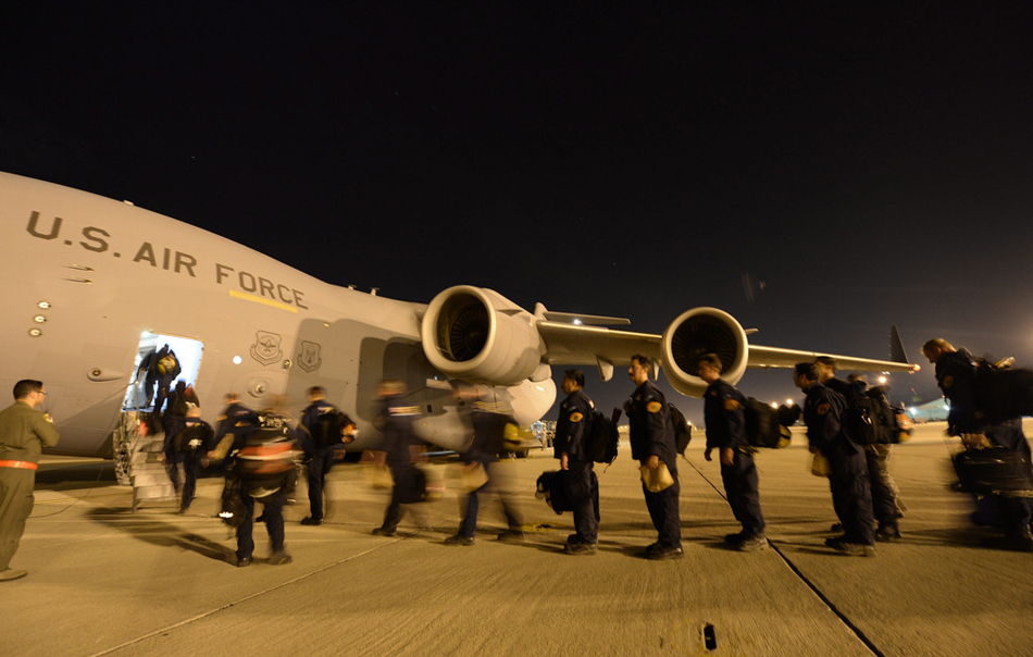 美国空军赴尼泊尔救灾