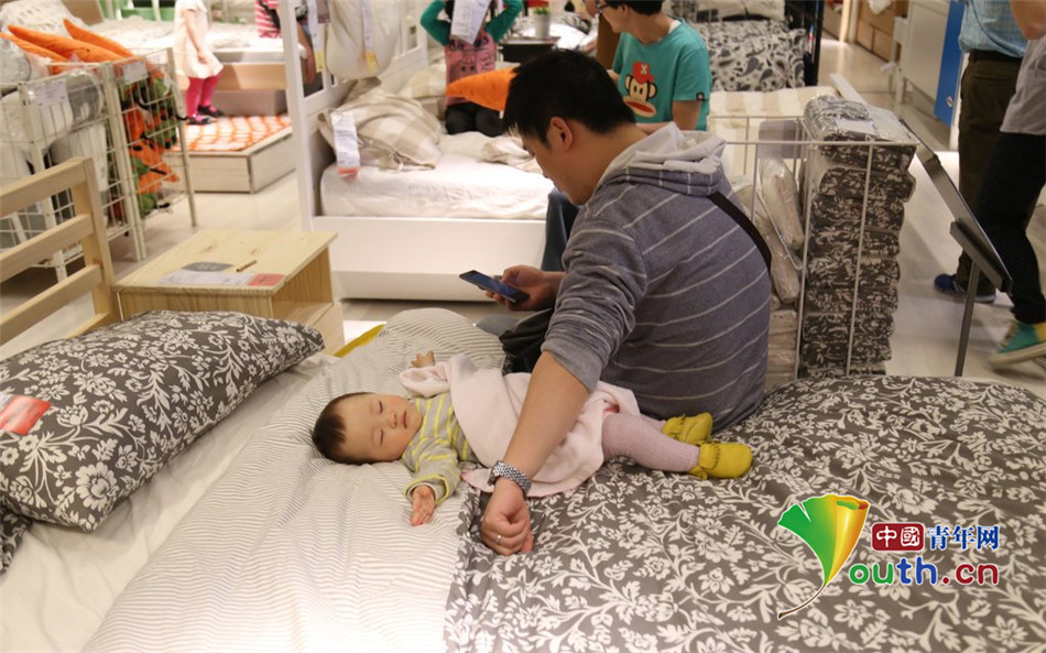 南京：宜家新规难阻“蹭睡族”