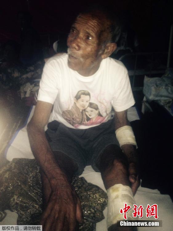尼泊尔强震后一周 百岁老人奇迹获救