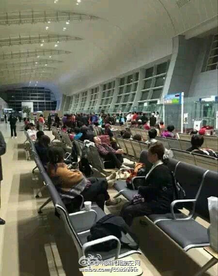 网曝韩国空姐殴打中国老人 打人后让大家安静