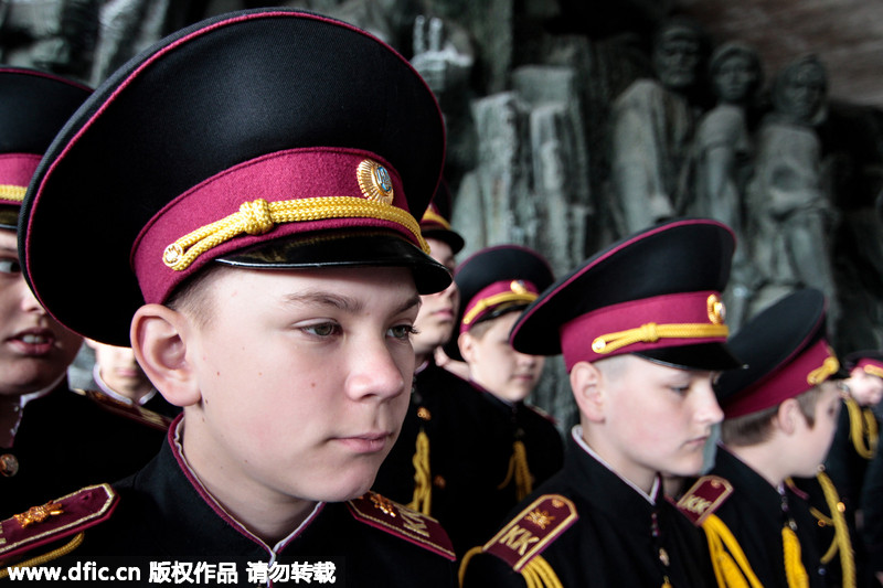 乌克兰小小娃娃兵彩排 将参加二战胜利日大游行