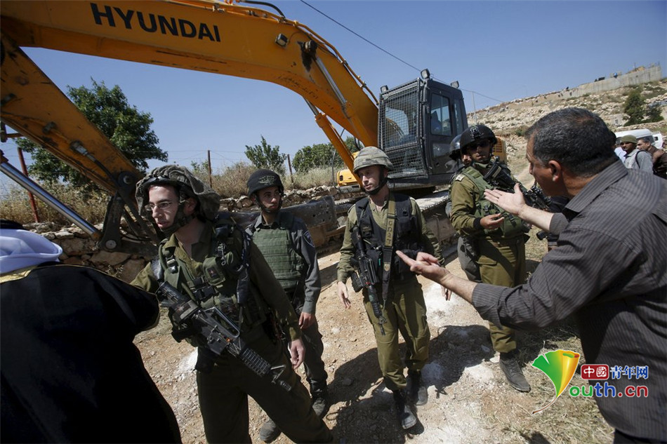 以色列警察强拆巴勒斯坦人住所 发生冲突