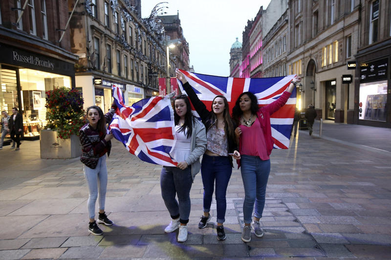 英国大选人物志：一场难决胜负的对决