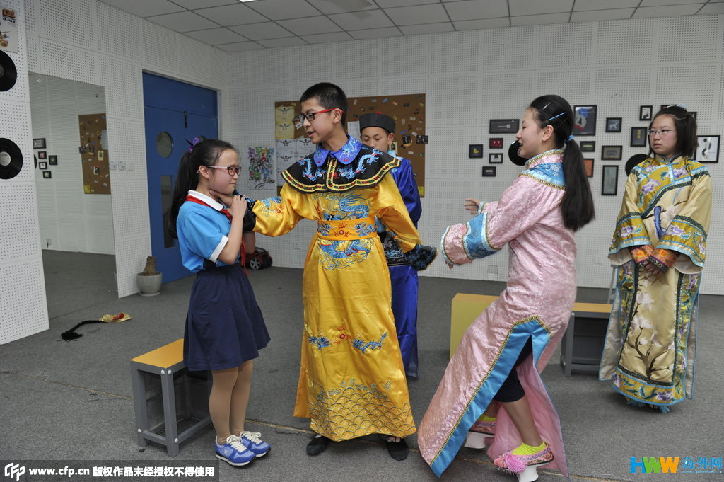 成都某中学开《甄嬛传》戏剧选修课 上线两秒被抢光