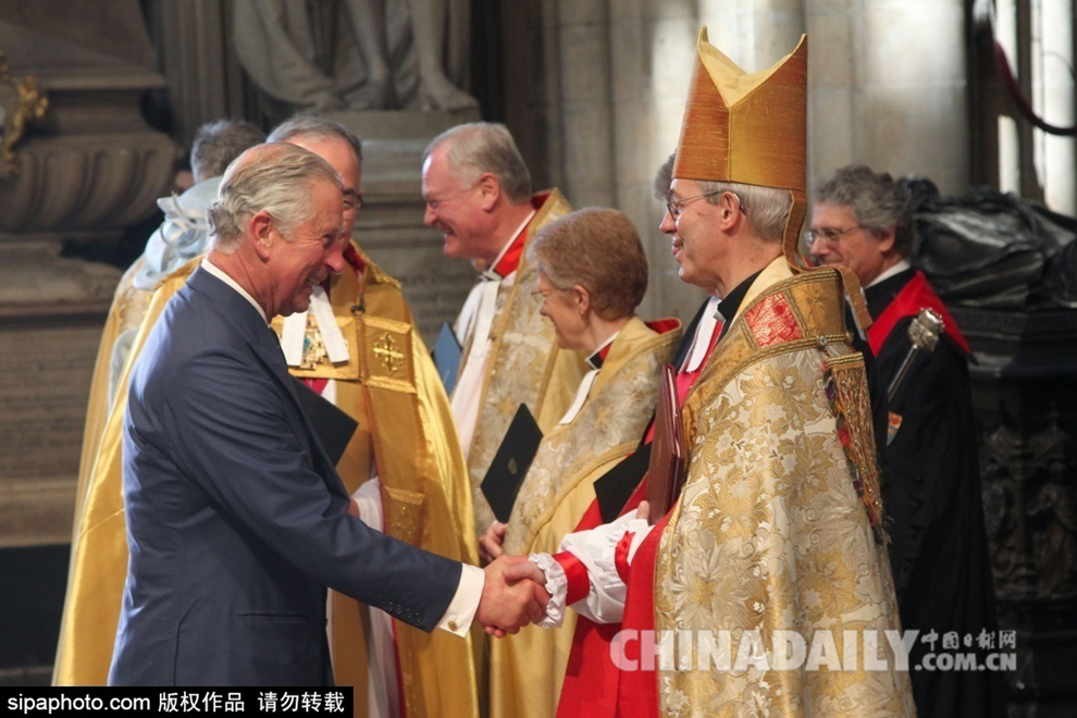 英女王出席二战结束70周年纪念活动