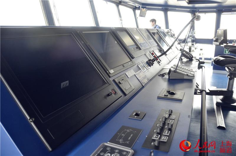 中国记者探访法国西北风舰 舰舱超宽阔
