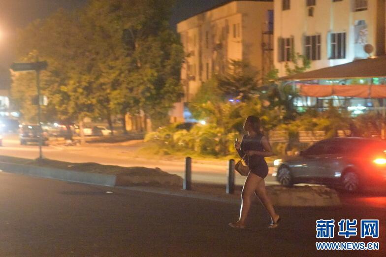 <P>实拍尼日利亚底层妇女的边缘生活</P>