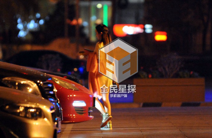 冯绍峰夜会嫩模疑交新欢 模特出身演员兼歌手