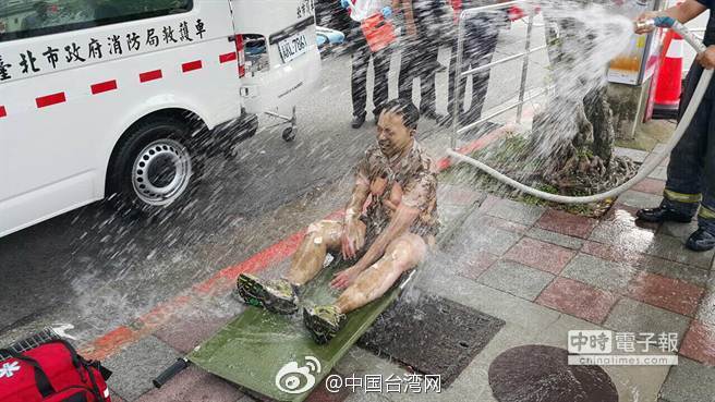 台湾一男子“总统府”前自焚 有生命危险