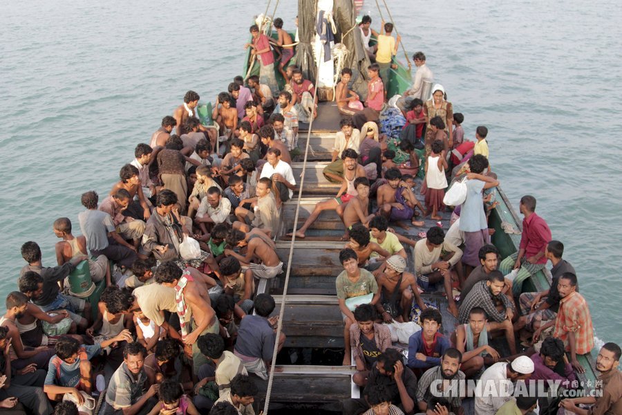 罗兴亚移民在海上漂流无处登岸