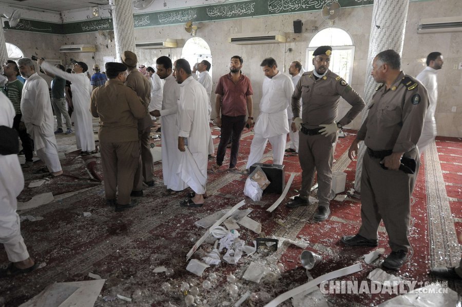 IS袭击也门、沙特清真寺致百余人死伤
