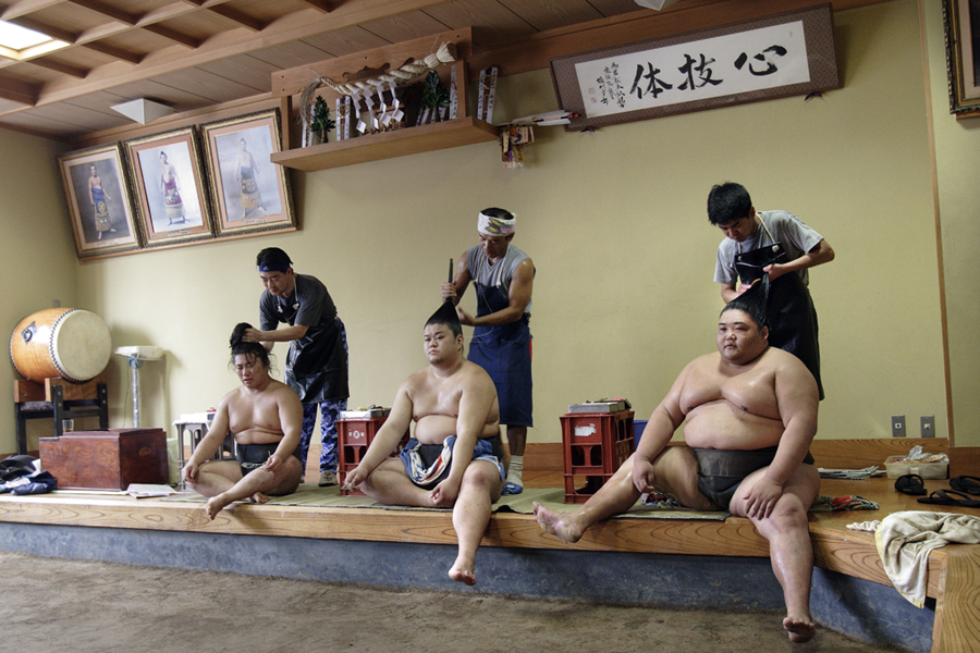 意大利摄影师拍日本相扑“优雅巨人”