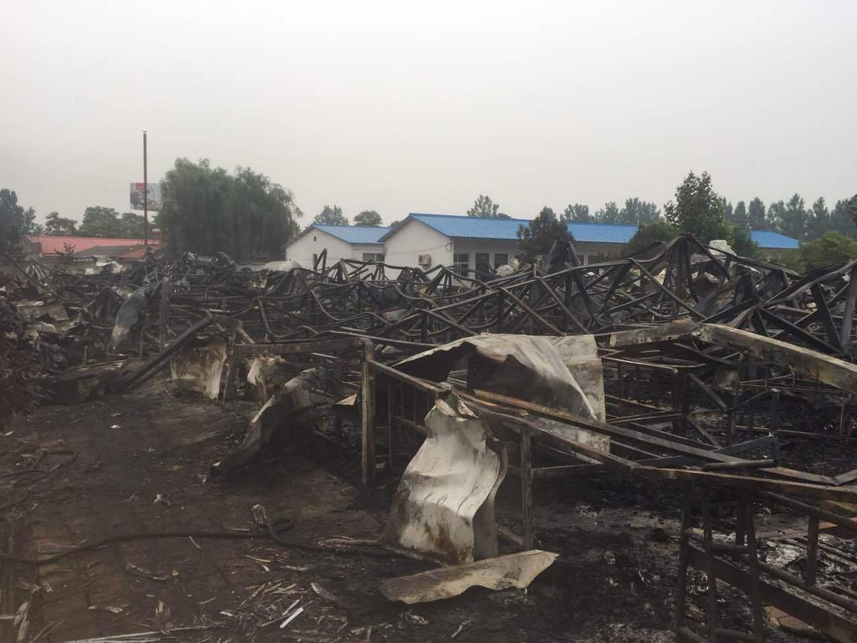 河南安阳一厂房发生火灾 事故已造成36死2伤 仍有2人失联_凤凰网视频_凤凰网