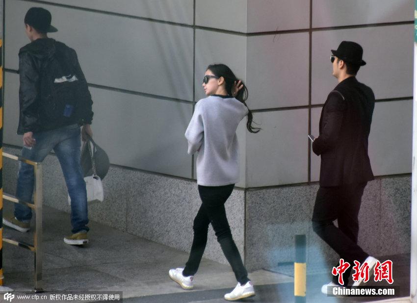 黄晓明与Angelababy成婚 恋爱过程甜蜜回顾