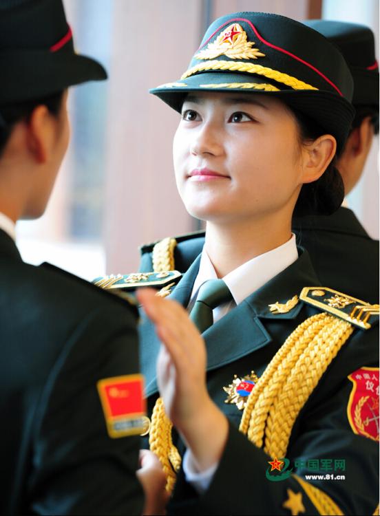 解放军三军仪仗队大量美图曝光 优雅帅气
