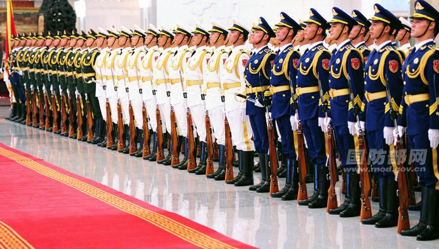 解放军三军仪仗队大量美图曝光 优雅帅气