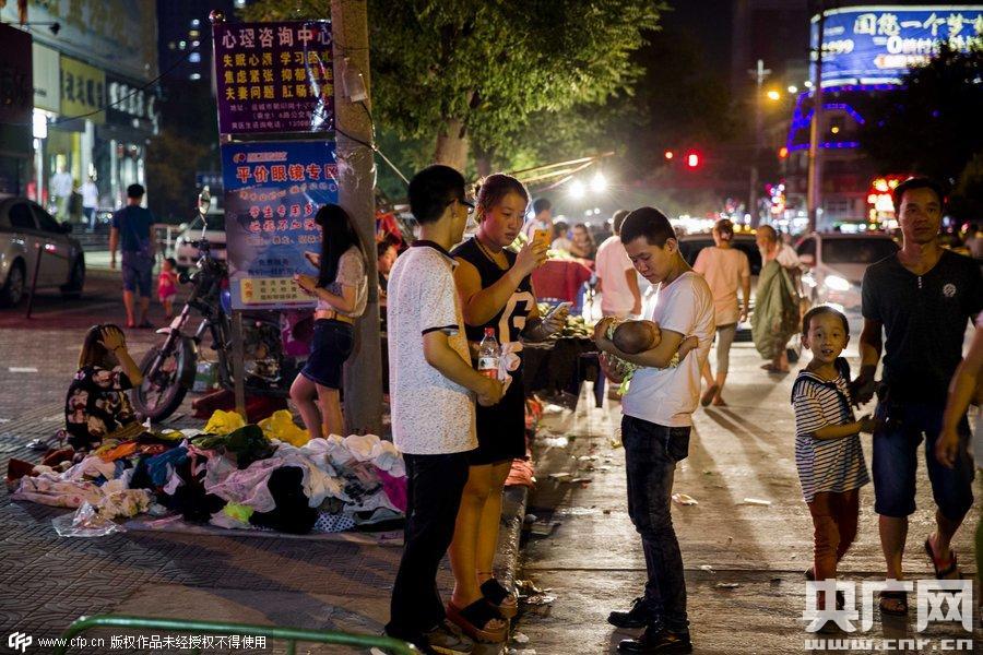 图片故事：90后的未婚爸爸