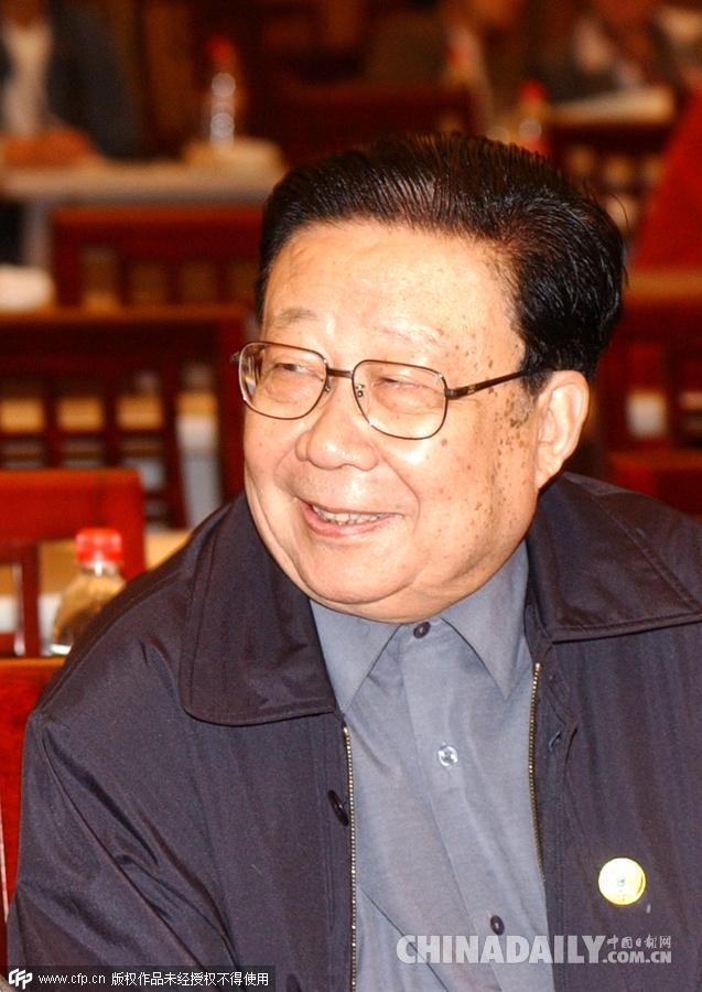 著名导演谢铁骊去世 曾与谢晋并称“南谢北谢”