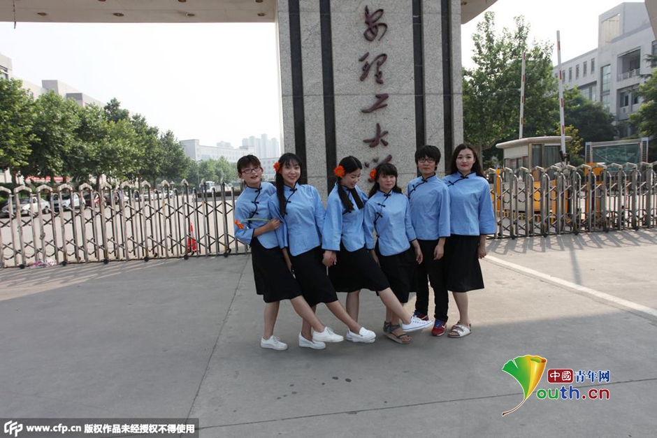 西安大学生拍酷炫民国风毕业照