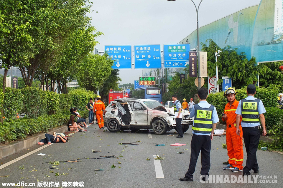 厦门发生一起交通事故 已致4人死亡