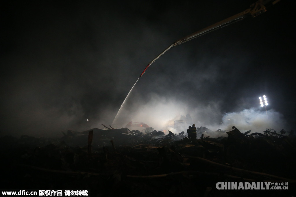 北京大红门木材厂库房失火 过火面积达1500平方米