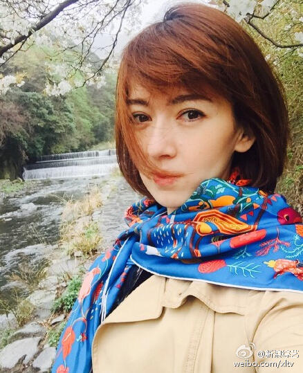 央视主持人尼格买提与娇妻私照曝光