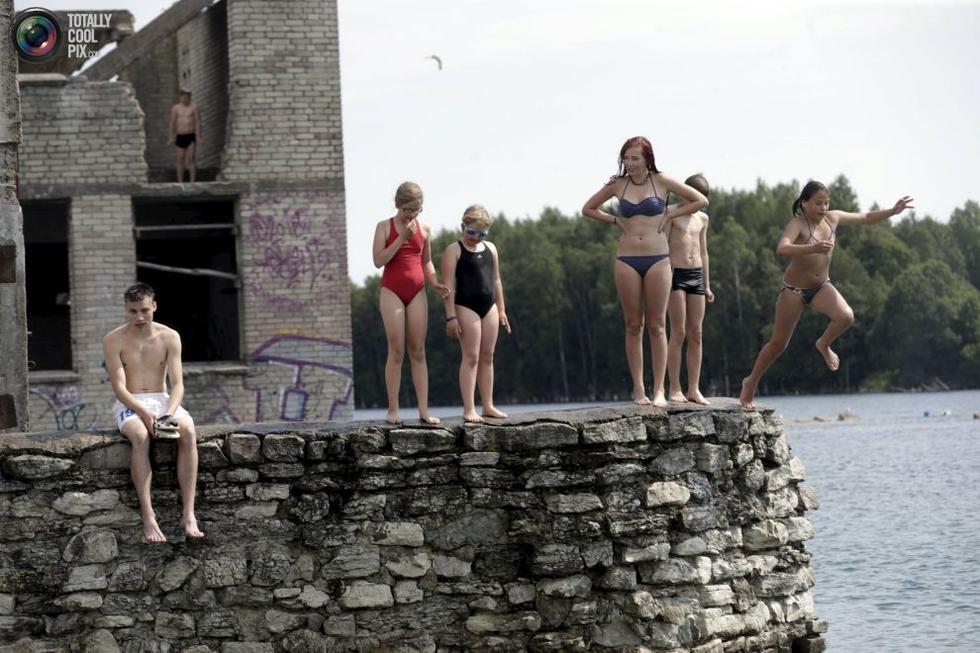 前苏联废弃监狱变爱沙尼亚人游泳胜地