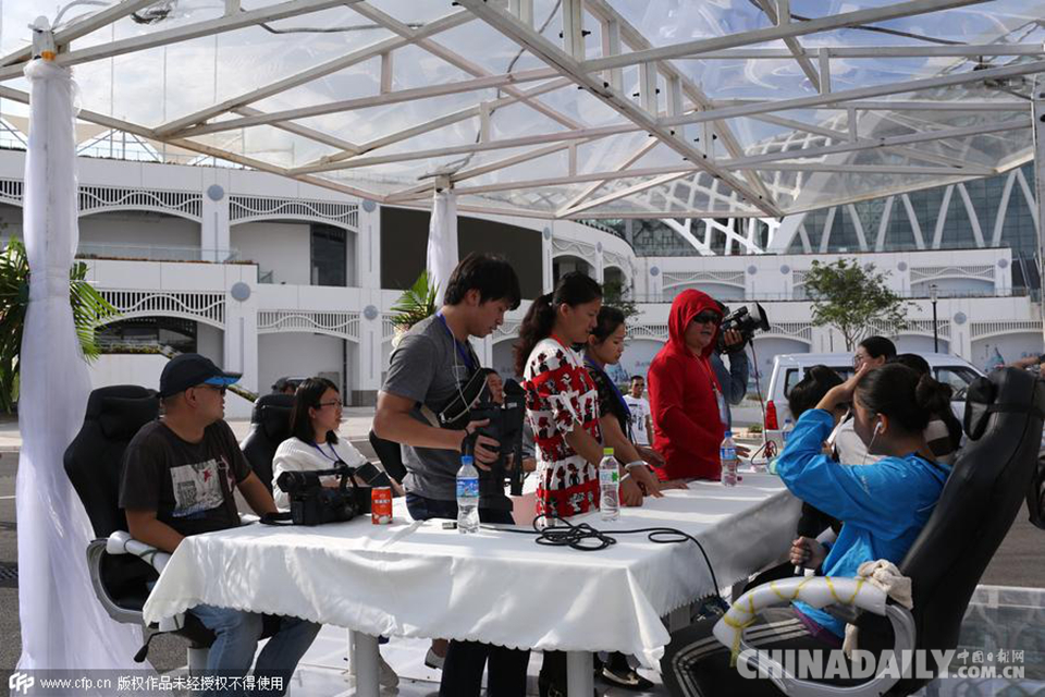 昆明“空中餐厅”接客 每人每次8888元