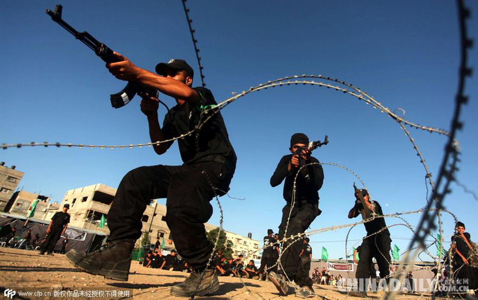 哈马斯青年夏令营开营 军事训练宛若实战
