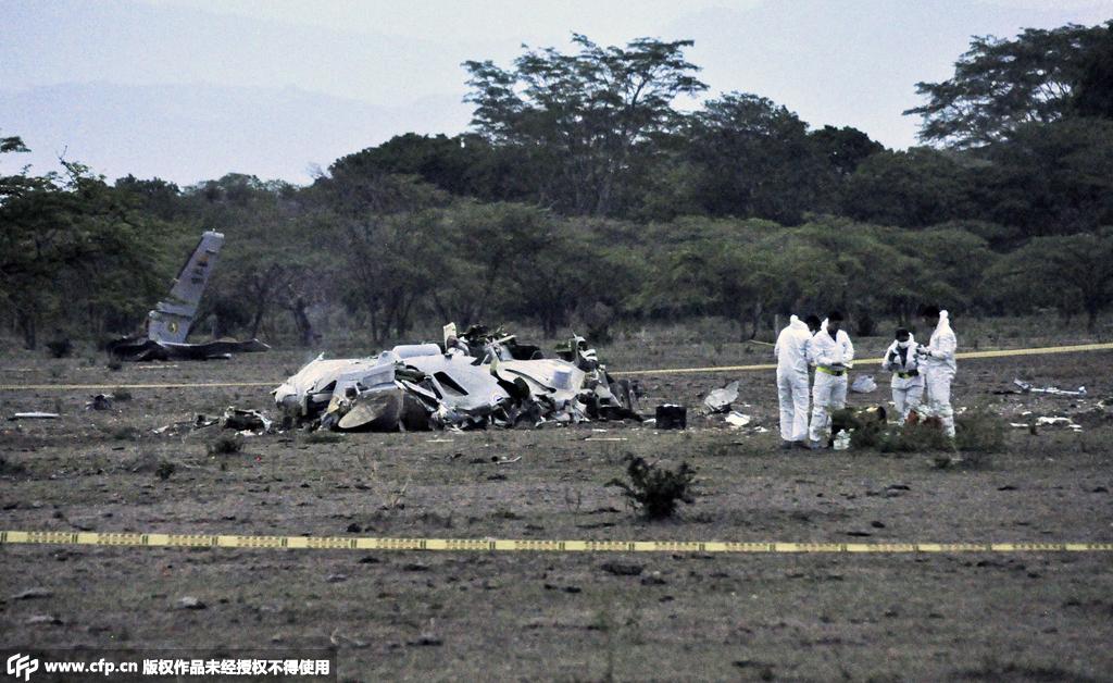 哥伦比亚空军一架运输机坠毁 11人遇难