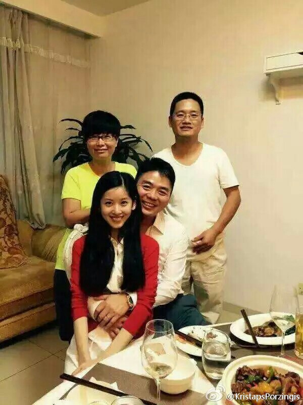 奶茶妹妹带刘强东“见家长”