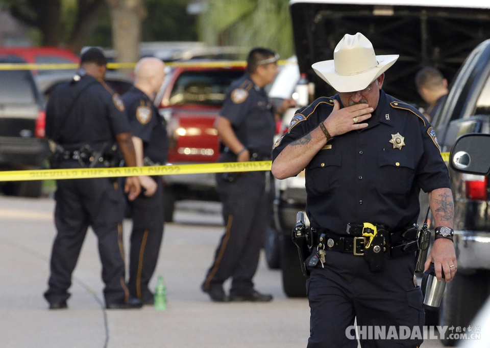 美国休斯敦发生枪击案 8人被杀包括5名孩子