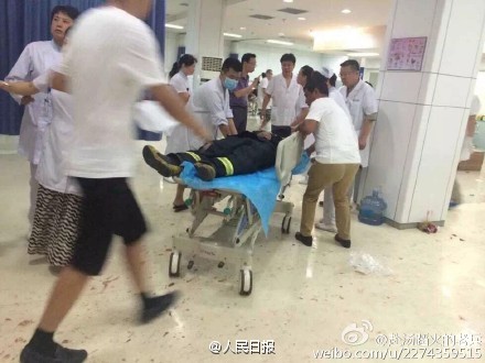 天津爆炸事故已致11名消防员牺牲 多人失联