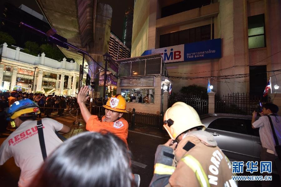 泰国曼谷爆炸现场满地狼藉 警方封锁现场