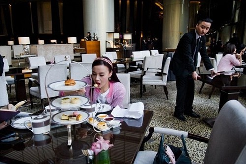 揭秘中国年轻富豪阶层 30岁住进天价豪宅