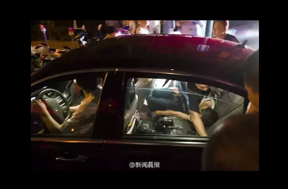 四川电视台女主持杭州酒后“方便”溺亡