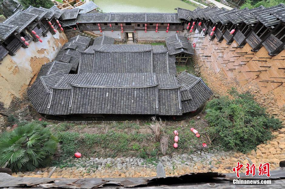 探访福建“布达拉宫 ”——安良堡