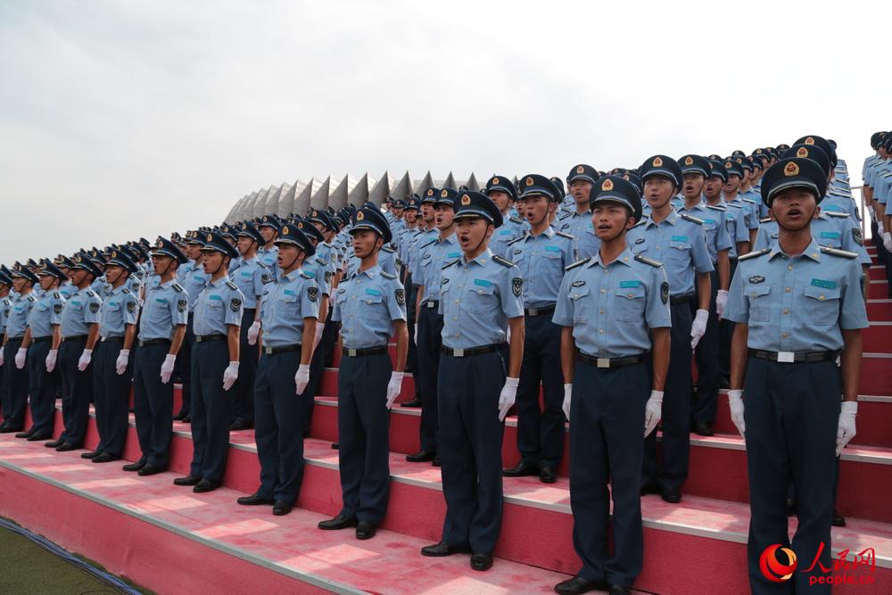 三军仪仗队女兵将首次亮相阅兵式