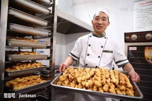 探访阅兵村的衣食住行