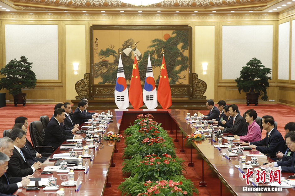 习近平在北京会见韩国总统朴槿惠