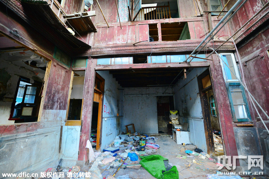 上海一拆迁基地现保存完好民国古宅