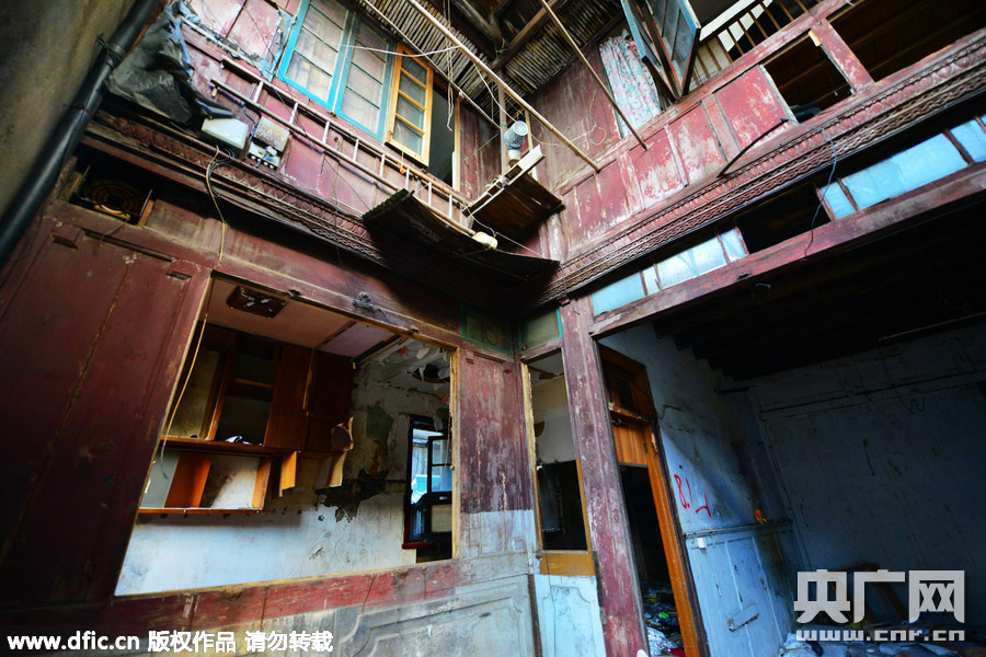 上海一拆迁基地现保存完好民国古宅